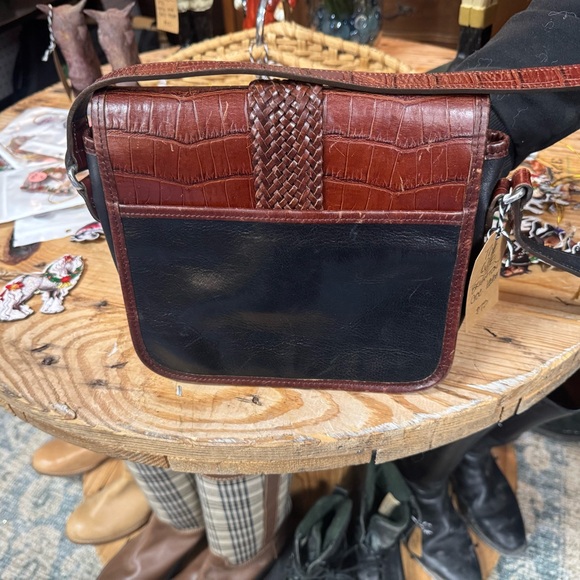 Brighton croc leather cross body - Picture 2 of 5